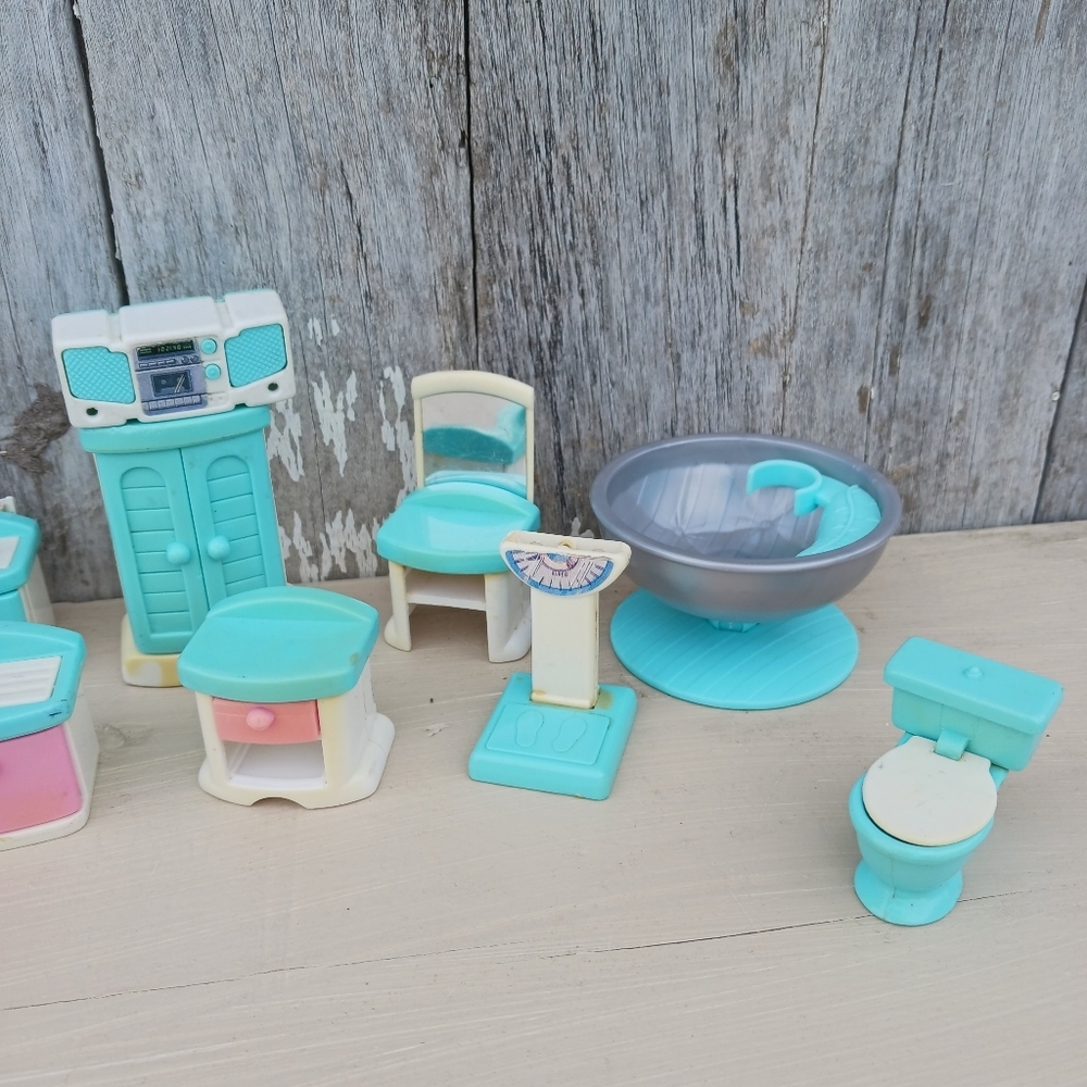 Vintage Toys R Us My Sweet Home Plastic Dollhouse Furniture 13 Pieces Lot Set - Picture 7 of 8